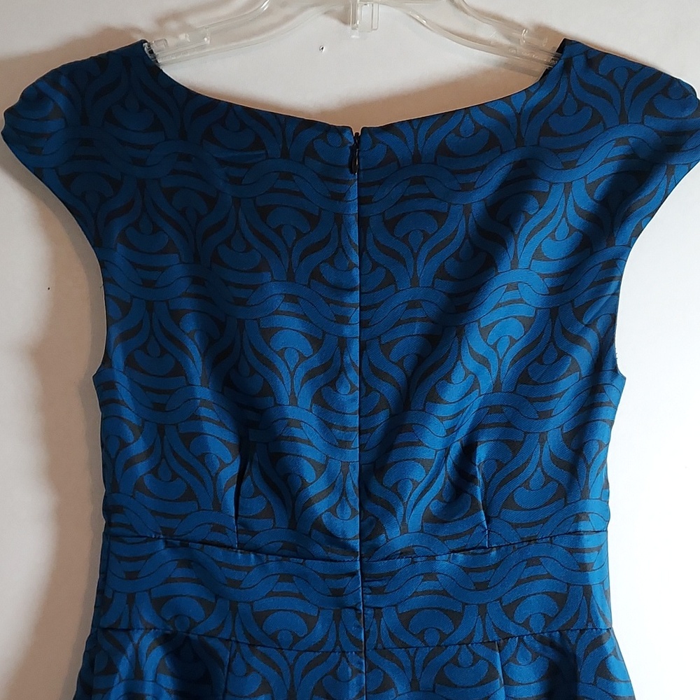 Banana Republic Silk & Actate - Picture 5 of 11